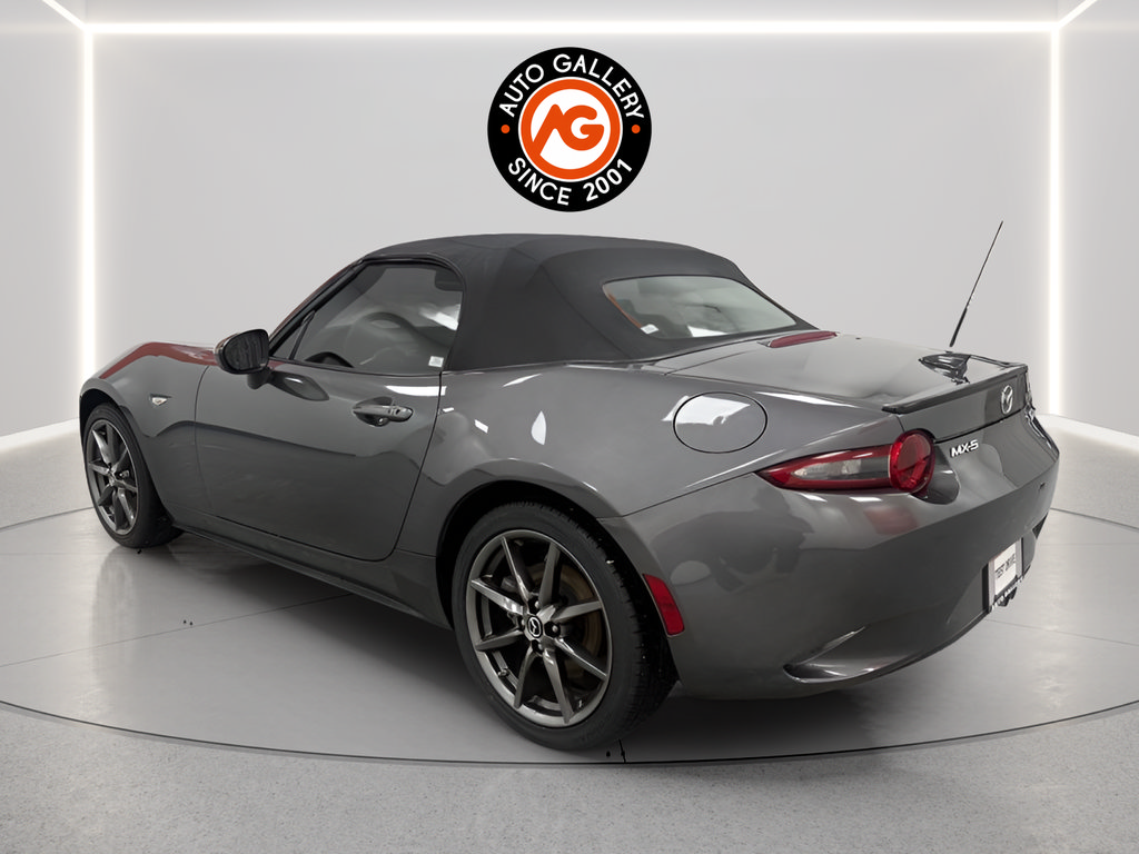 Used 2019 MAZDA MX-5 Miata Grand Touring w/ GT-S Package RWD image 6