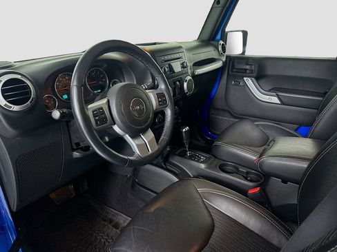 Used 2015 Jeep Wrangler Unlimited Sport image 7