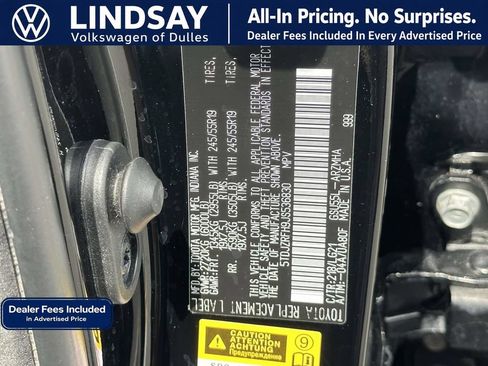 Used 2018 Toyota Highlander SE w/ Carpet Mat Package (TMS) AWD/4WD image 28