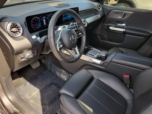 Used 2021 Mercedes-Benz GLB 250 image 22