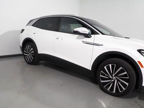 Used 2023 Volkswagen ID.4 Pro S Plus image 44