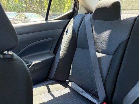 Used 2025 Nissan Versa SV FWD image 37