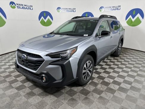 New 2025 Subaru Outback Premium image 3