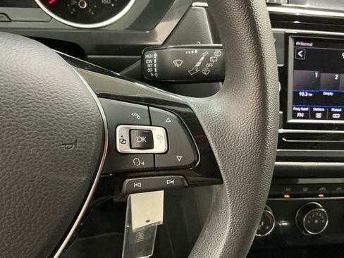 Used 2018 Volkswagen Tiguan S image 27