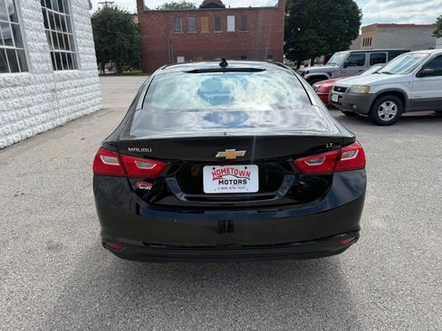 Used 2017 Chevrolet Malibu LT FWD image 6