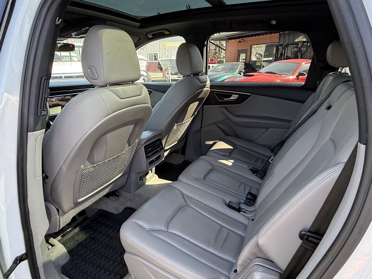 Used 2020 Audi Q7 2.0T Premium Plus w/ Premium Plus Package AWD/4WD image 21