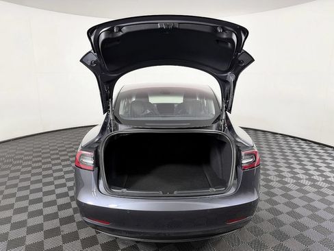 Used 2018 Tesla Model 3 Long Range RWD image 11