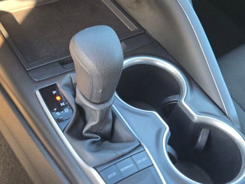 Used 2023 Toyota Camry LE image 33