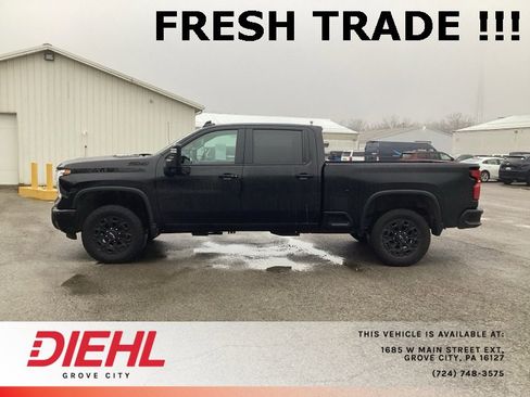 Used 2024 Chevrolet Silverado 2500 LTZ w/ LTZ Plus Package image 4