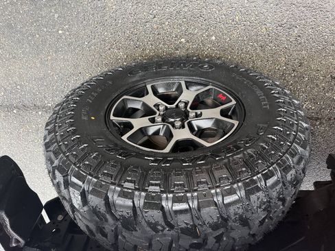 Used 2020 Jeep Gladiator Rubicon AWD/4WD image 13