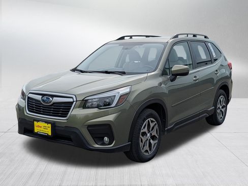 Used 2021 Subaru Forester Premium AWD/4WD image 3