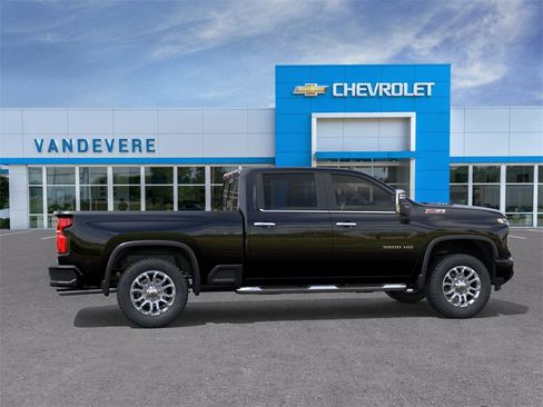 New 2026 Chevrolet Silverado 3500 LT w/ Z71 Chrome Sport Edition image 5
