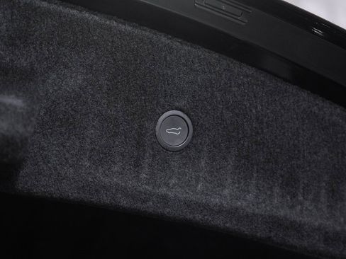 Used 2022 Tesla Model S Plaid image 56