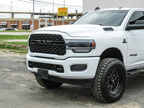 Used 2021 RAM 2500 Big Horn AWD/4WD image 4