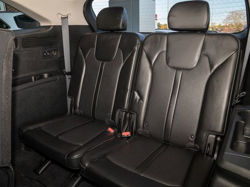 Used 2022 Kia Sorento S w/ Panoramic Sunroof Package image 18