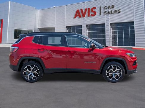 Used 2025 Jeep Compass Limited AWD/4WD image 5