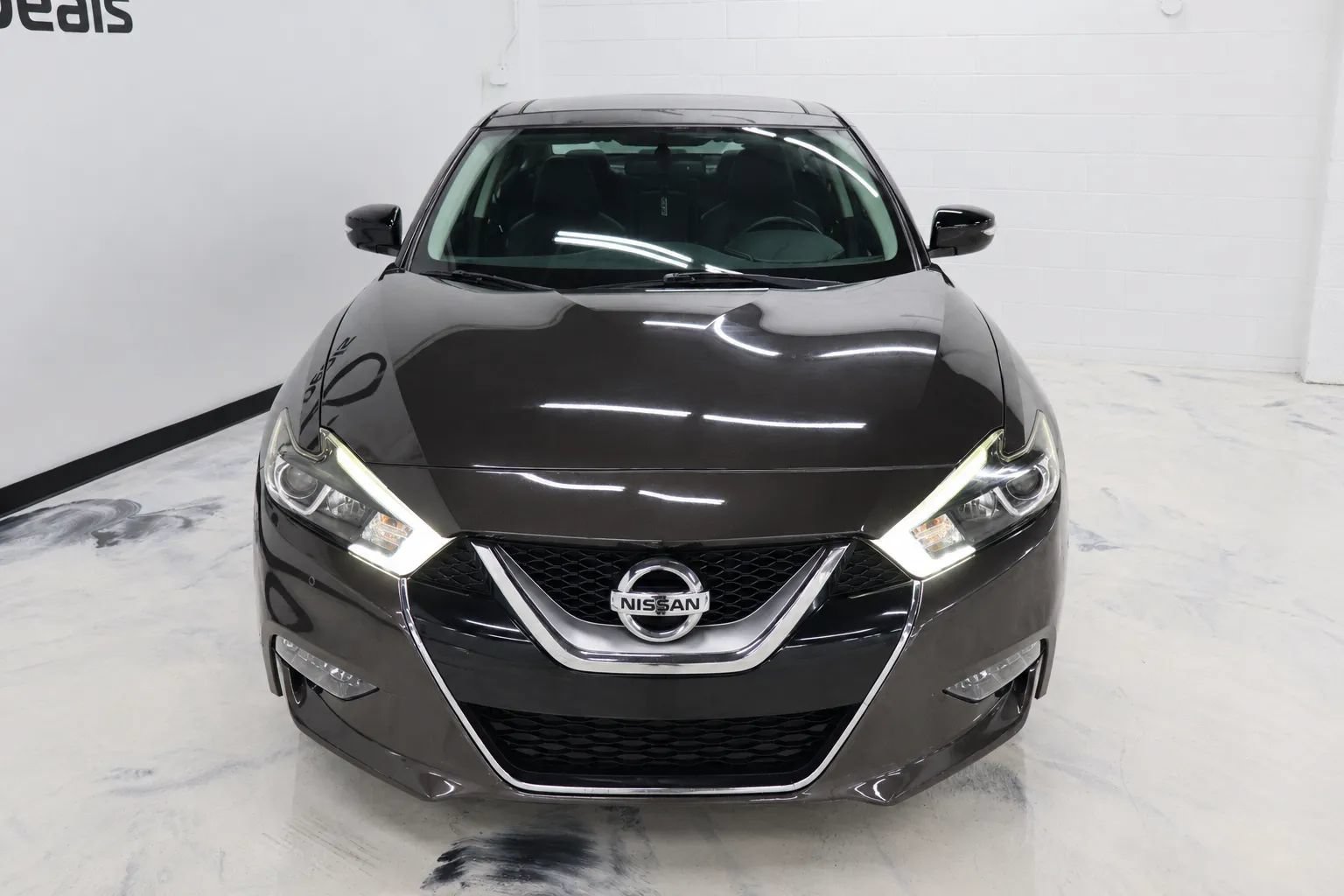 Used 2017 Nissan Maxima 3.5 SL FWD image 3