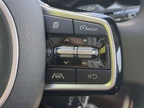 Used 2022 Kia Sorento LX AWD/4WD image 23