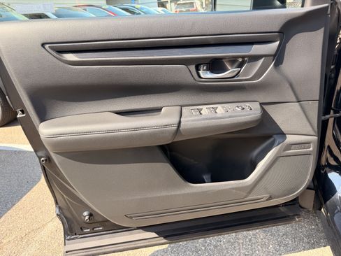 Used 2023 Honda CR-V EX image 11