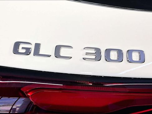 New 2026 Mercedes-Benz GLC 300 4MATIC image 6
