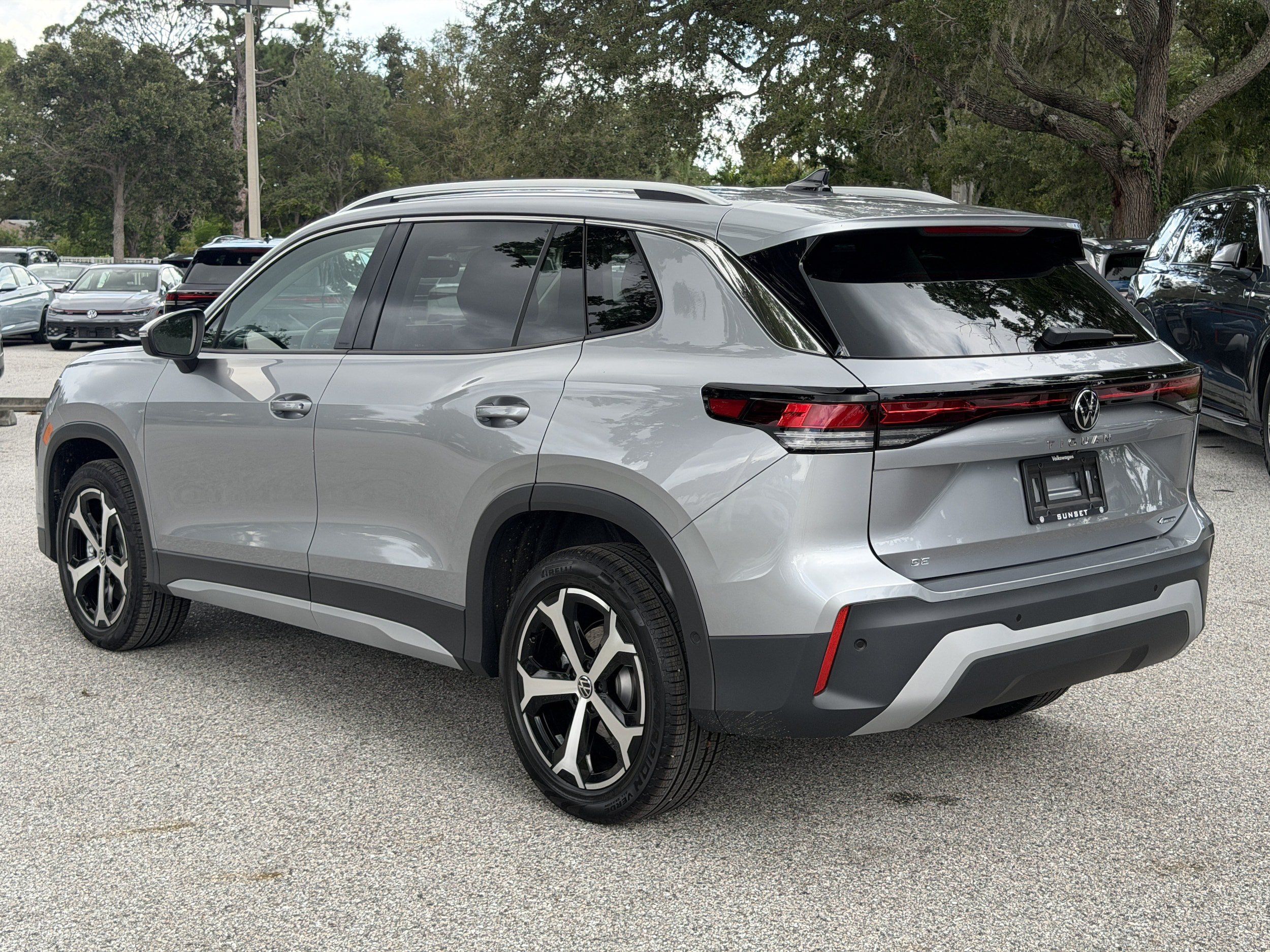 New 2026 Volkswagen Tiguan SE AWD/4WD image 5