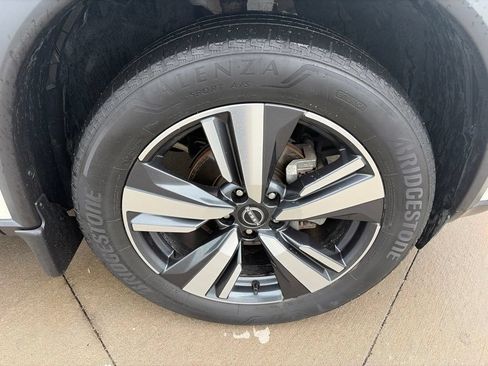 Used 2023 Nissan Rogue SL w/ SL Premium Package AWD/4WD image 18