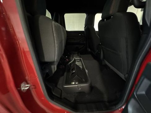 Used 2025 Nissan Frontier Pro-X RWD image 16