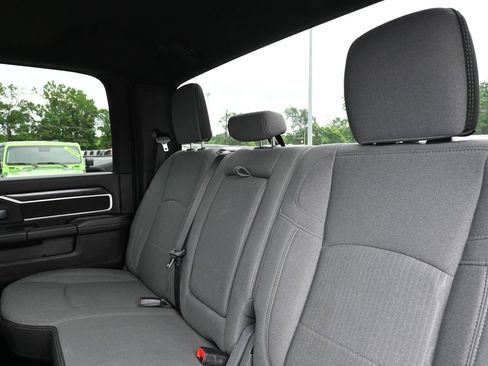 Used 2024 RAM 2500 Big Horn AWD/4WD image 31