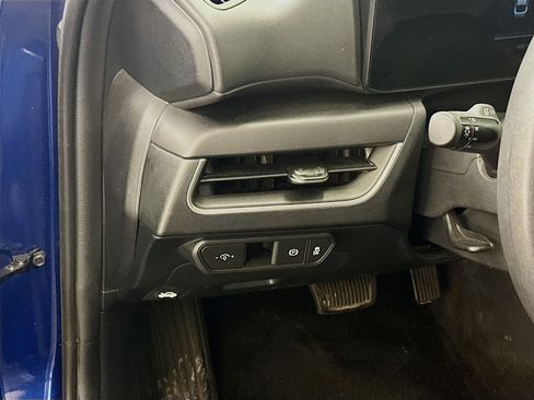 Used 2025 Kia K4 FWD image 17