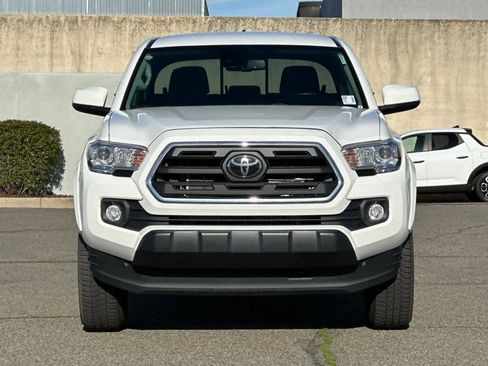 Used 2019 Toyota Tacoma SR5 image 10