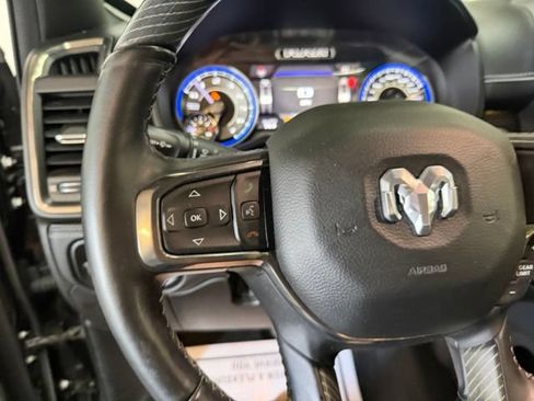 Used 2020 RAM 1500 Limited w/ Black Appearance Package AWD/4WD image 15