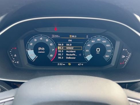 Certified 2023 Audi Q3 2.0T Premium image 18