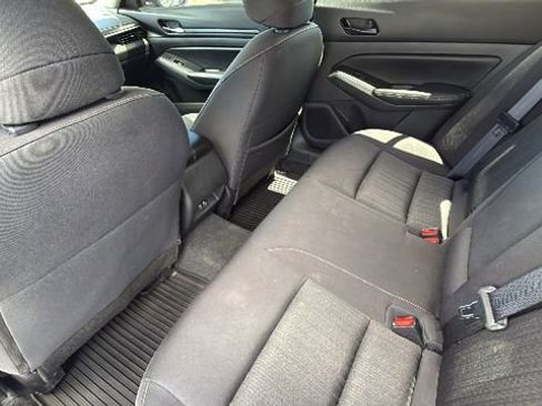 Used 2024 Nissan Altima 2.5 SV FWD image 24