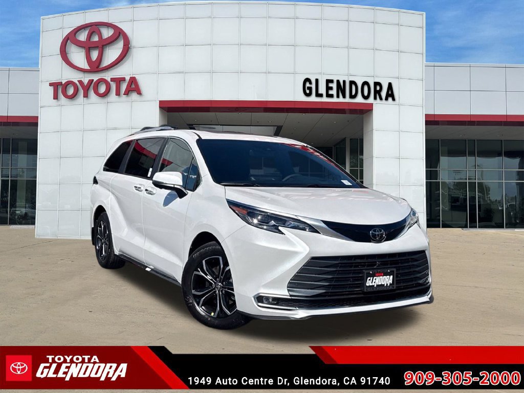 New 2026 Toyota Sienna Platinum AWD/4WD image 2