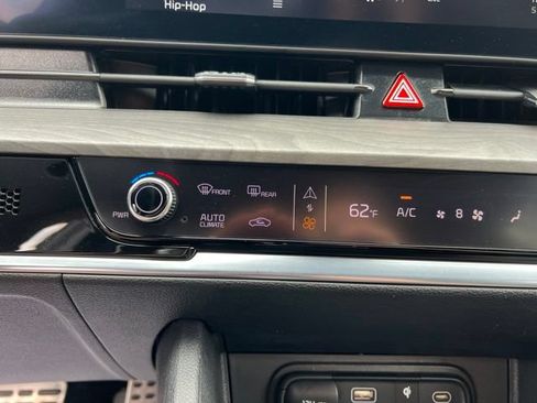 Certified 2024 Kia Sportage X-Pro AWD/4WD image 23