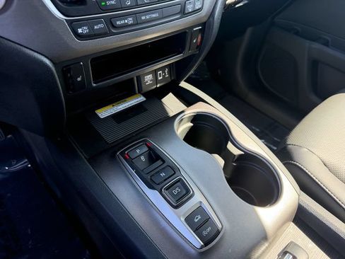 Used 2023 Honda Ridgeline RTL-E image 23