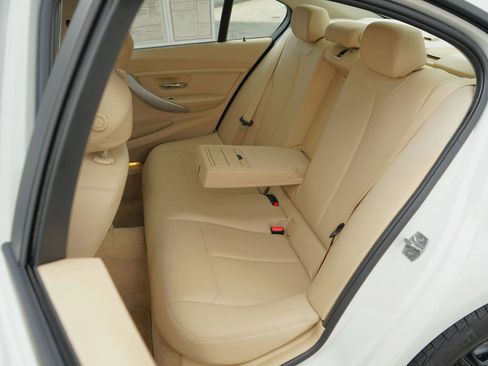 Used 2013 BMW 328i xDrive Sedan image 35