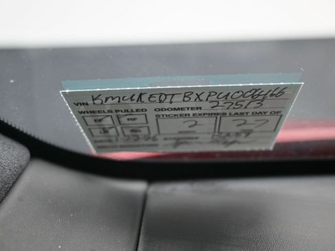 Used 2023 Genesis GV60 Performance image 10