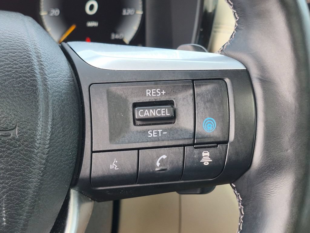 Used 2023 INFINITI QX60 Sensory w/ Cargo Package AWD/4WD image 16