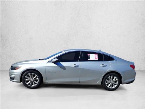 Used 2020 Chevrolet Malibu LT FWD image 2