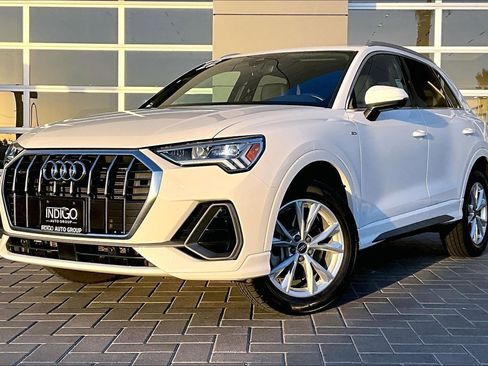 Used 2022 Audi Q3 2.0T Premium Plus w/ Premium Plus Package AWD/4WD image 1