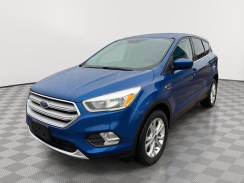 Used 2019 Ford Escape SE image 1