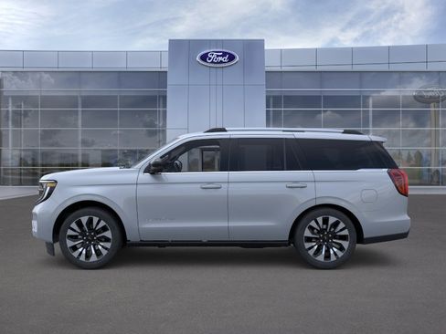 New 2026 Ford Expedition Platinum w/ Driver's Package AWD/4WD image 39