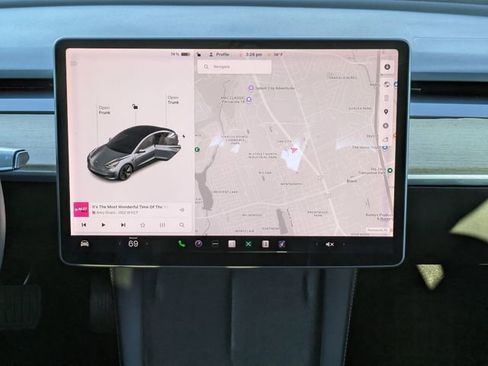 Used 2021 Tesla Model 3 Standard Range Plus image 20