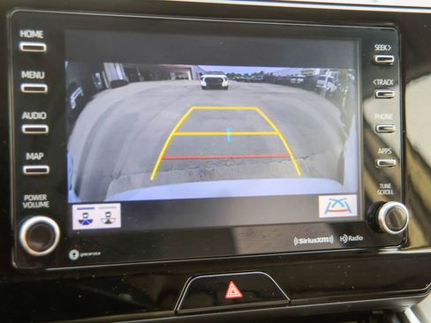 Used 2021 Toyota Venza XLE w/ Softex Package image 4