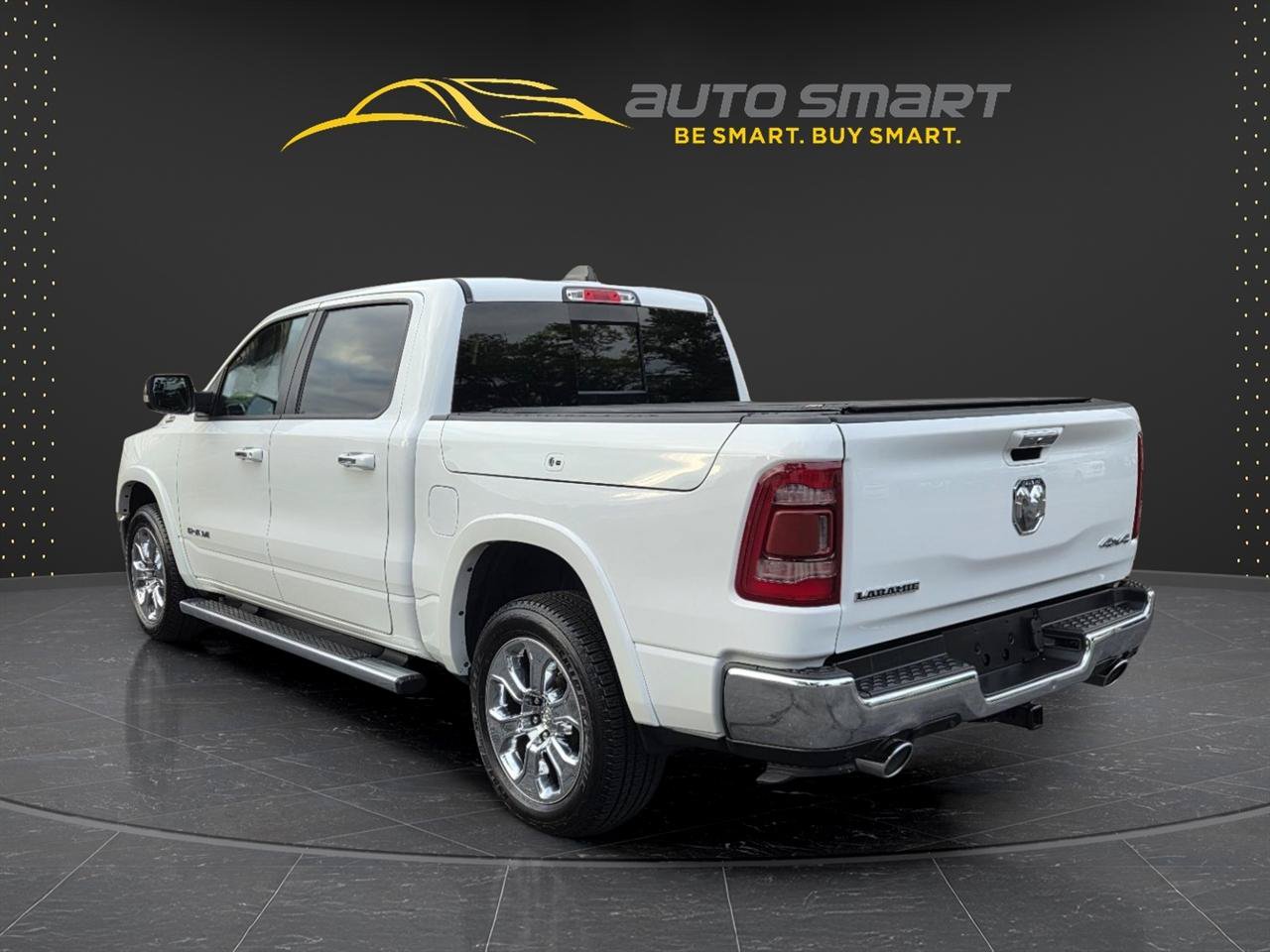 Used 2022 RAM 1500 Laramie AWD/4WD image 3