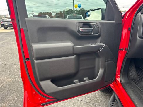 Used 2024 Chevrolet Silverado 1500 Custom Trail Boss image 11