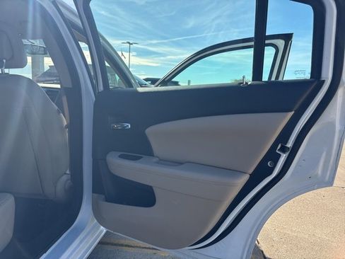 Used 2013 Chrysler 200 Limited image 16