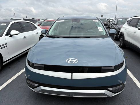 Used 2024 Hyundai Ioniq 5 SEL RWD image 11