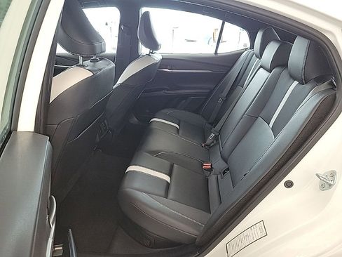 Used 2025 Toyota Camry SE FWD image 10